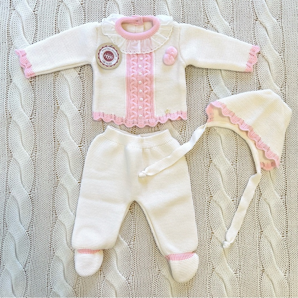 Andrea Milano Charming Pink and Cream Matching 3pc Set for Cozy Comfort
